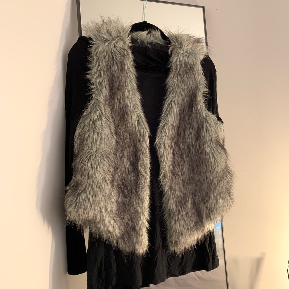 Buckle Grey Faux Fur Vest
